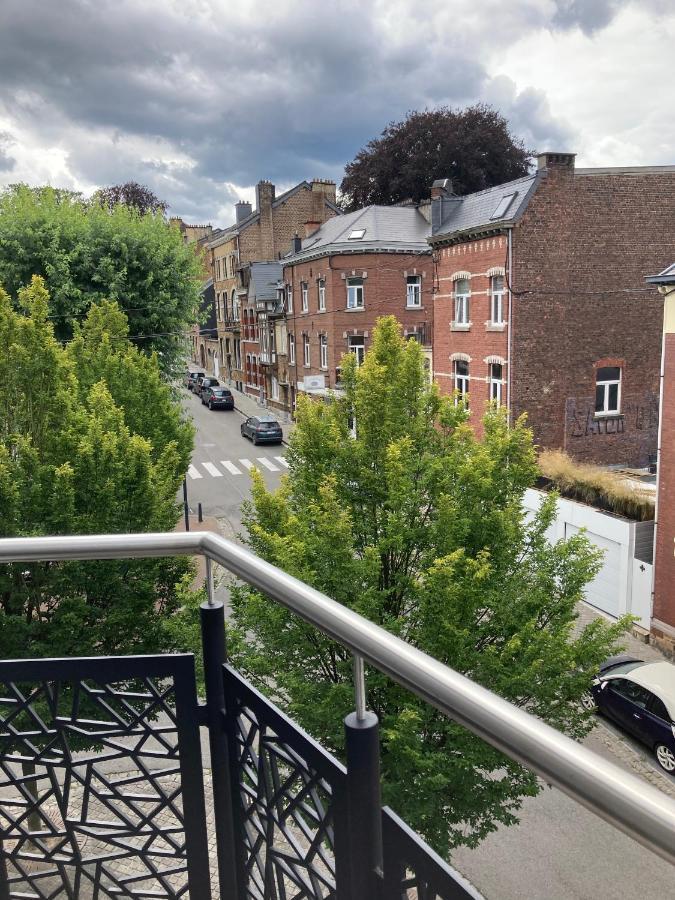 Les Duplex De La Place Des Ecoles Spa Bagian luar foto