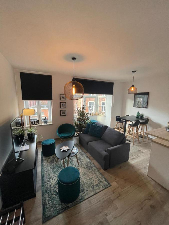 Les Duplex De La Place Des Ecoles Spa Bagian luar foto